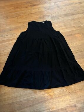 Black Sleeveless Midi Dress - Classic A-Line